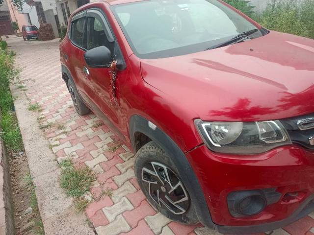 https://images10.gaadi.com/usedgaadi-sellcar/UsedCar/f50757c5a/8ee8ec3d-6ca4-4f0b-9f38-e6f7577cbb89.jpg?imwidth=6400