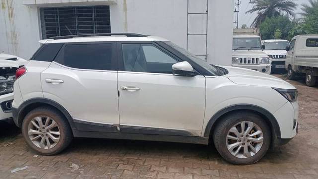 https://images10.gaadi.com/usedgaadi-sellcar/UsedCar/f5077289a/4071ff98-acb2-4bb4-a986-25f76015f897.jpg?imwidth=6401