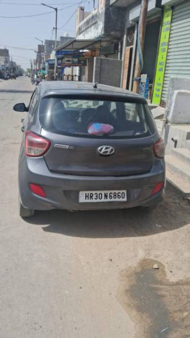 https://images10.gaadi.com/usedgaadi-sellcar/UsedCar/f508cac2a/c5a8a0b5-1059-41dd-822d-56fd6f86e1f8.jpg?imwidth=6400