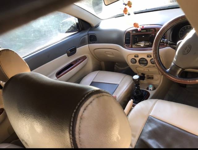 https://images10.gaadi.com/usedgaadi-sellcar/UsedCar/f508f64da/76a0343b-07b7-4305-9135-7e1055fb2181.jpeg?imwidth=6401