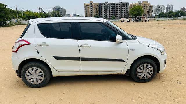 https://images10.gaadi.com/usedgaadi-sellcar/UsedCar/f509a8a9a/55bda972-f6da-42cd-b6a3-39c671a17904.jpeg?imwidth=6401