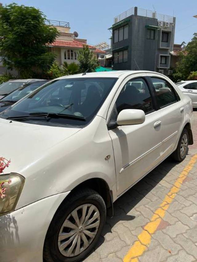 https://images10.gaadi.com/usedgaadi-sellcar/UsedCar/f509d68da/60169864-4b50-4e47-8378-bc3cd8a3f102.jpg?imwidth=6401