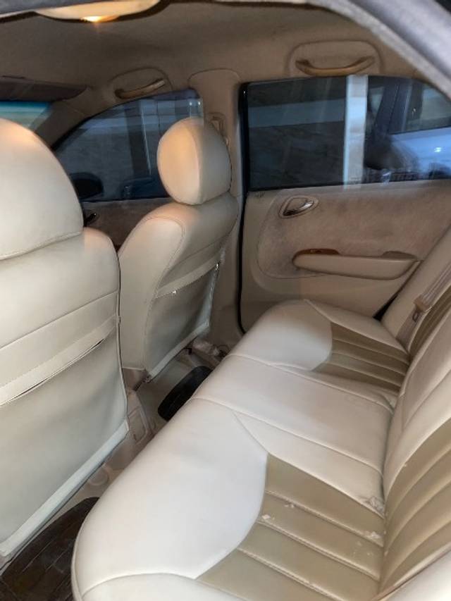 https://images10.gaadi.com/usedgaadi-sellcar/UsedCar/f509f14ea/eb1fe026-2be1-4a5c-9b29-6d39300f7b6a.jpeg?imwidth=6401