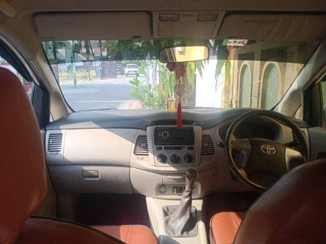 https://images10.gaadi.com/usedgaadi-sellcar/UsedCar/f50a2c24a/d1f68e69-029c-48c8-bc07-859f48102aa9.jpg?imwidth=6401