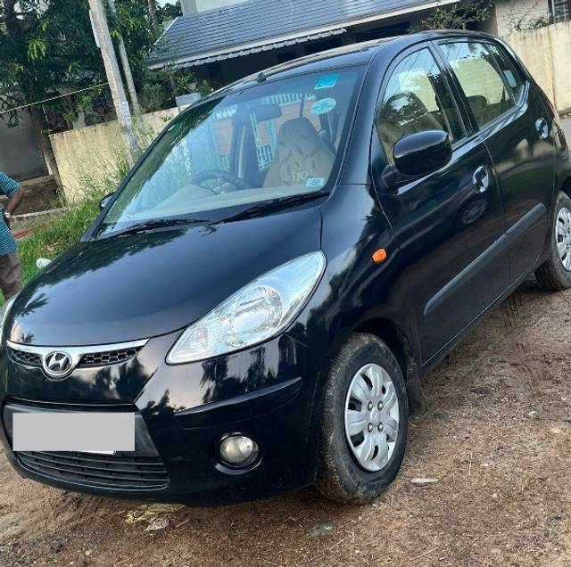 https://images10.gaadi.com/usedgaadi-sellcar/UsedCar/f50a4bbfa/dc51fb5f-f51d-4dd4-883f-c786d457751a.jpeg?imwidth=6400