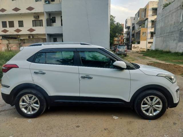 https://images10.gaadi.com/usedgaadi-sellcar/UsedCar/f50a67d8a/7383cc8b-5204-48ca-ac9c-4fee519a6ccc.jpg?imwidth=6401