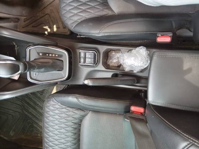 https://images10.gaadi.com/usedgaadi-sellcar/UsedCar/f50b1375a/4b25c88b-a919-4d7c-80df-a1b5112aac4f.jpg?imwidth=6402