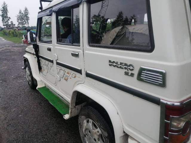 https://images10.gaadi.com/usedgaadi-sellcar/UsedCar/f50b292da/07e14577-e963-4d86-bca3-64d346bdbdcd.jpg?imwidth=6401