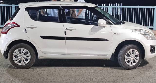 https://images10.gaadi.com/usedgaadi-sellcar/UsedCar/f50c9940a/bf2e9a1c-237d-49ce-8686-a5f8c9fcc37a.jpeg?imwidth=6401