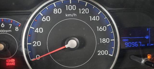 https://images10.gaadi.com/usedgaadi-sellcar/UsedCar/f50d051ca/c8816e6a-2de2-4491-867c-cb9fc4bf4713.jpeg?imwidth=6401