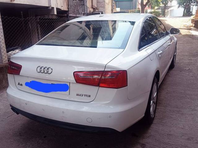 https://images10.gaadi.com/usedgaadi-sellcar/UsedCar/f50d54cfa/bab35c26-c28c-4e28-ba5a-10f314d995ac.jpg?imwidth=6402