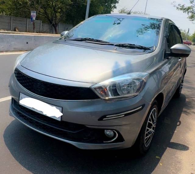 https://images10.gaadi.com/usedgaadi-sellcar/UsedCar/f50da5fea/1f75f6b5-dec9-4e32-a81d-483f4649332e.jpeg?imwidth=6402