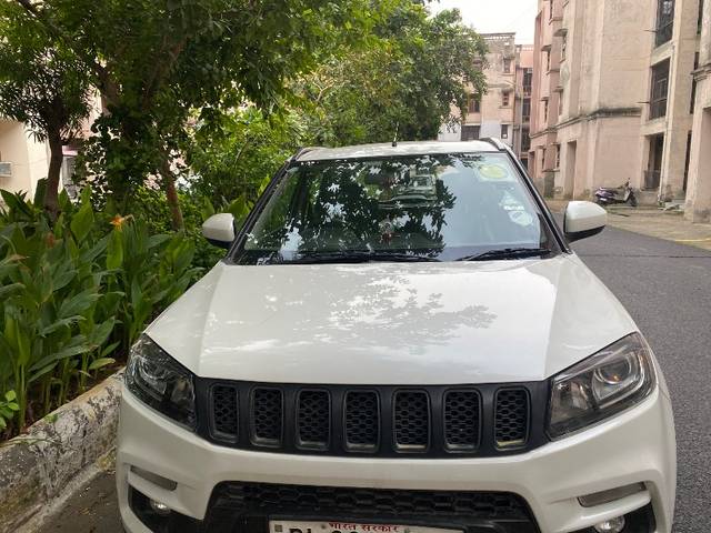 https://images10.gaadi.com/usedgaadi-sellcar/UsedCar/f50dac21a/47398d80-74c4-4df6-8f98-6aa6f3b6d576.jpg?imwidth=6400