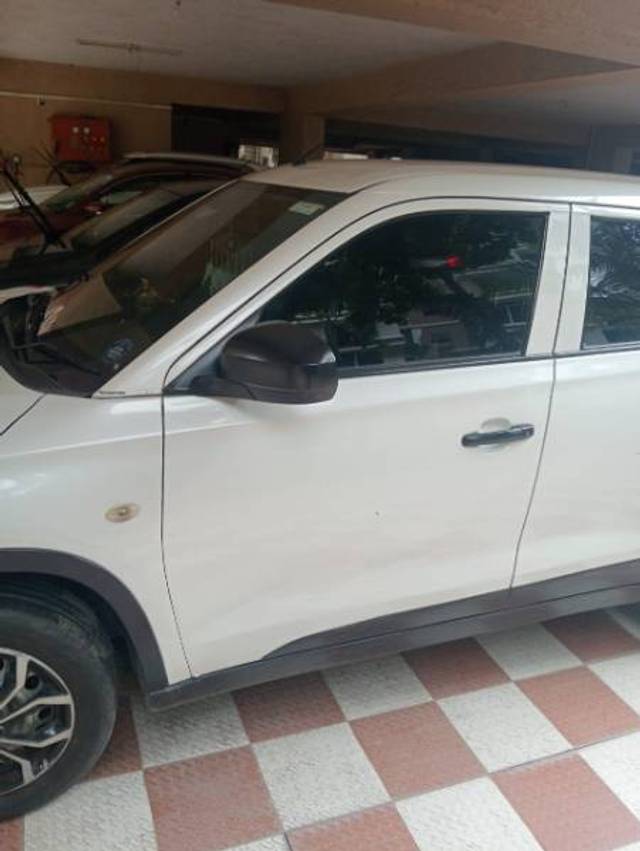 https://images10.gaadi.com/usedgaadi-sellcar/UsedCar/f50dd95fa/97871ee2-653a-4b8f-a517-0d9950817ef5.jpg?imwidth=6400