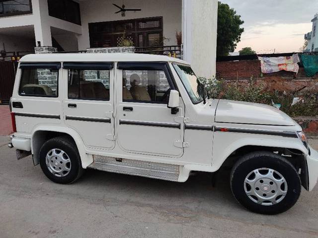 https://images10.gaadi.com/usedgaadi-sellcar/UsedCar/f50df708a/c9be0fd5-2d11-4f0c-9e85-bf161adcb79b.jpg?imwidth=6400