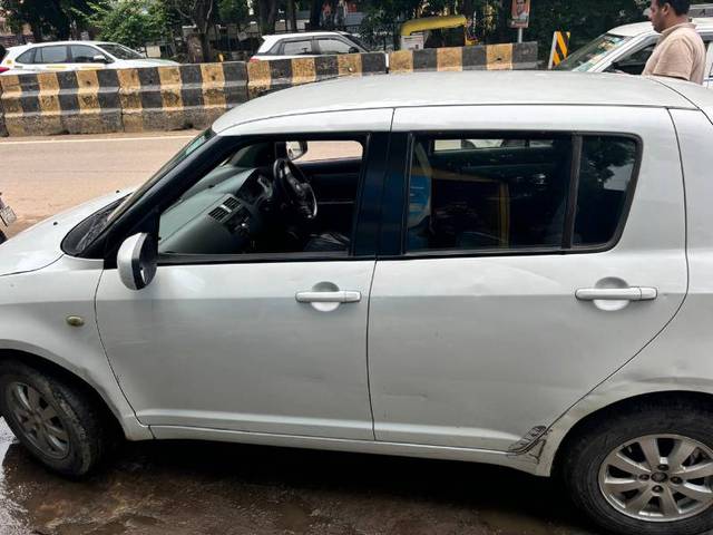 https://images10.gaadi.com/usedgaadi-sellcar/UsedCar/f50e0e28a/c578fa53-bf2f-4c95-9f46-671150253f37.jpeg?imwidth=6401