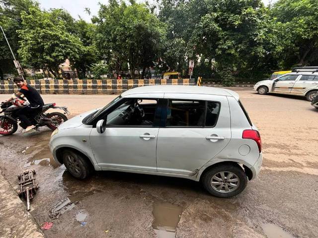 https://images10.gaadi.com/usedgaadi-sellcar/UsedCar/f50e0e28a/f4f10346-7e1a-48d9-8d85-f78ca8a64045.jpeg?imwidth=6402