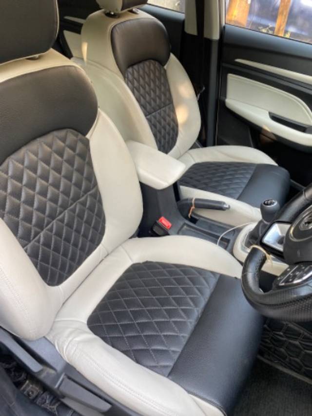 https://images10.gaadi.com/usedgaadi-sellcar/UsedCar/f50e8a07a/b0839153-0b3d-4d02-919b-ad917891fe41.jpeg?imwidth=6402