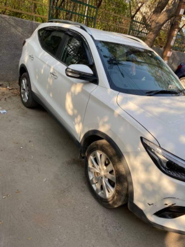 https://images10.gaadi.com/usedgaadi-sellcar/UsedCar/f50e8a07a/d28dd3d7-d3f8-4402-9891-92a36de08199.jpeg?imwidth=6401