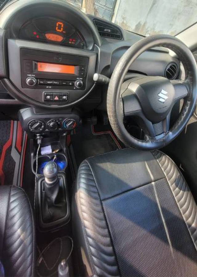 https://images10.gaadi.com/usedgaadi-sellcar/UsedCar/f50e9419a/33bf2cf2-4f59-4322-b03f-7aa8fa924fbe.jpg?imwidth=6400
