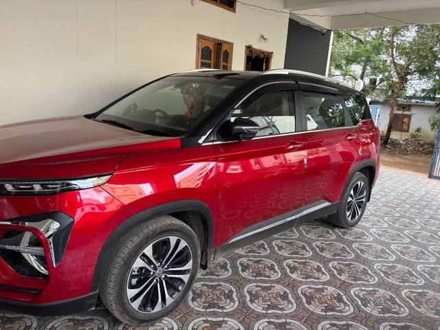 https://images10.gaadi.com/usedgaadi-sellcar/UsedCar/f50ebc33a/fe4912d8-9fed-4de8-a004-3b7bc121be71.jpeg?imwidth=6402