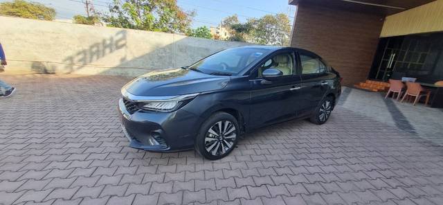 https://images10.gaadi.com/usedgaadi-sellcar/UsedCar/f50ed59ca/bc67559f-302d-49a5-8bf5-d3ea880068c1.jpeg?imwidth=6400