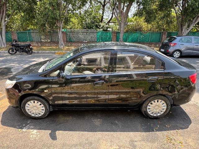 https://images10.gaadi.com/usedgaadi-sellcar/UsedCar/f50f2a43a/36d34b27-2e7c-4092-ba45-5d185f3e6a29.jpeg?imwidth=6401
