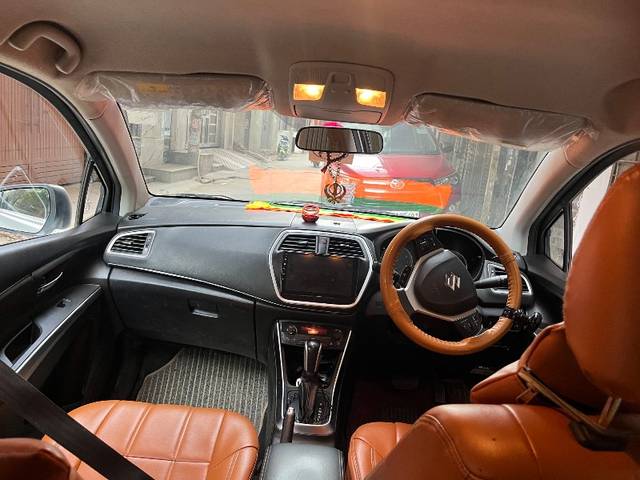 https://images10.gaadi.com/usedgaadi-sellcar/UsedCar/f50f72b5a/73bd60dd-ff5a-41b8-ae64-108eddb8c998.jpeg?imwidth=6401