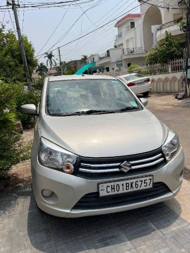 https://images10.gaadi.com/usedgaadi-sellcar/UsedCar/f5101ceca/cf4160ad-8588-4603-8005-a67e4ba8ffde.jpg?imwidth=6400