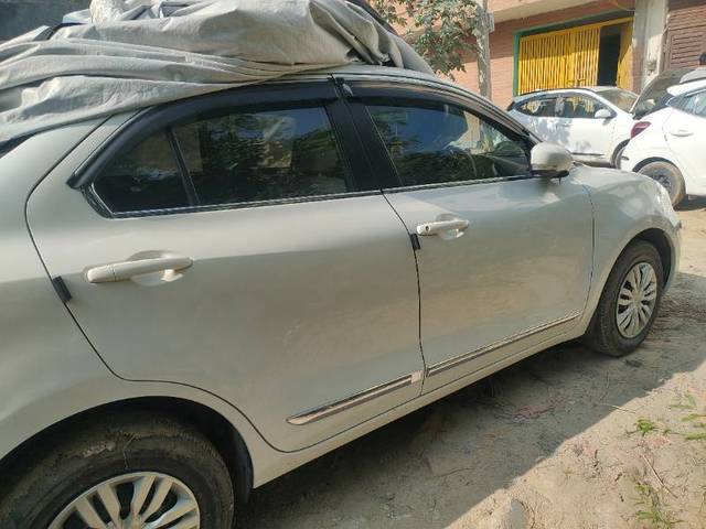 https://images10.gaadi.com/usedgaadi-sellcar/UsedCar/f510a053a/d163c656-c5bf-4264-899b-e55ed35a7712.jpg?imwidth=6402