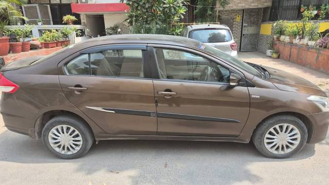https://images10.gaadi.com/usedgaadi-sellcar/UsedCar/f510e91ea/6ec1a604-a5bc-4e1a-a6d7-deb94d14a148.jpg?imwidth=6401