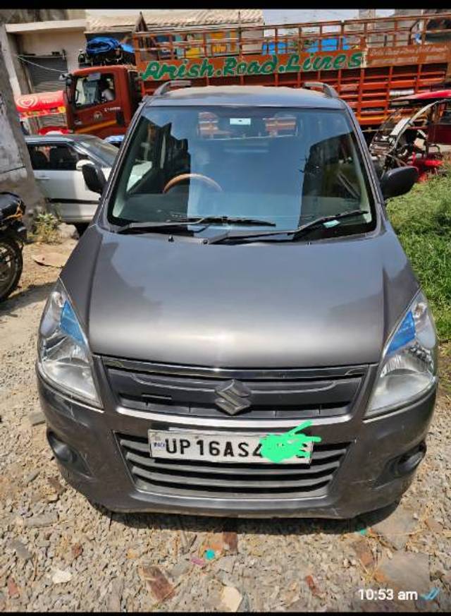 https://images10.gaadi.com/usedgaadi-sellcar/UsedCar/f5110274a/4f138f79-2632-4d35-9a4f-1cc9297ea200.jpg?imwidth=6400