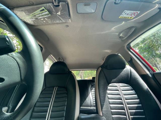 https://images10.gaadi.com/usedgaadi-sellcar/UsedCar/f5113049a/06681482-2b92-4856-b122-7451806c40a2.jpeg?imwidth=6400