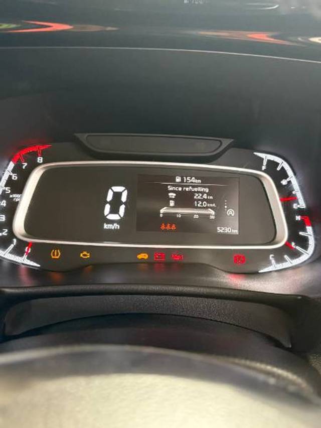 https://images10.gaadi.com/usedgaadi-sellcar/UsedCar/f511f6e9a/8d7e03a2-5dd8-4b09-8383-cf9868b091b3.jpg?imwidth=6402