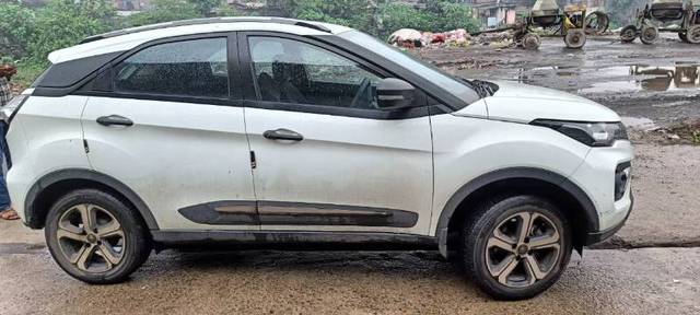 https://images10.gaadi.com/usedgaadi-sellcar/UsedCar/f51247cca/9fba82cd-dabc-450b-8eb2-96d196fded8c.jpg?imwidth=6400