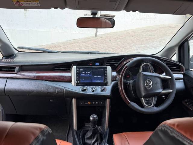 https://images10.gaadi.com/usedgaadi-sellcar/UsedCar/f51267cca/c2db5b81-9c3a-4b93-a475-25756ab48e63.jpg?imwidth=6401