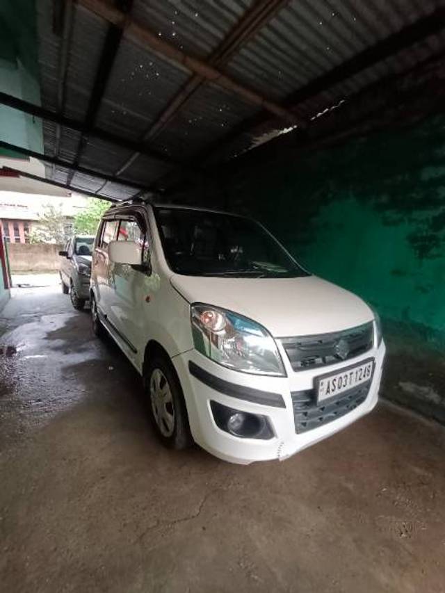 https://images10.gaadi.com/usedgaadi-sellcar/UsedCar/f512773ca/605152ac-28df-4fae-9cd2-442eca082909.jpg?imwidth=6400