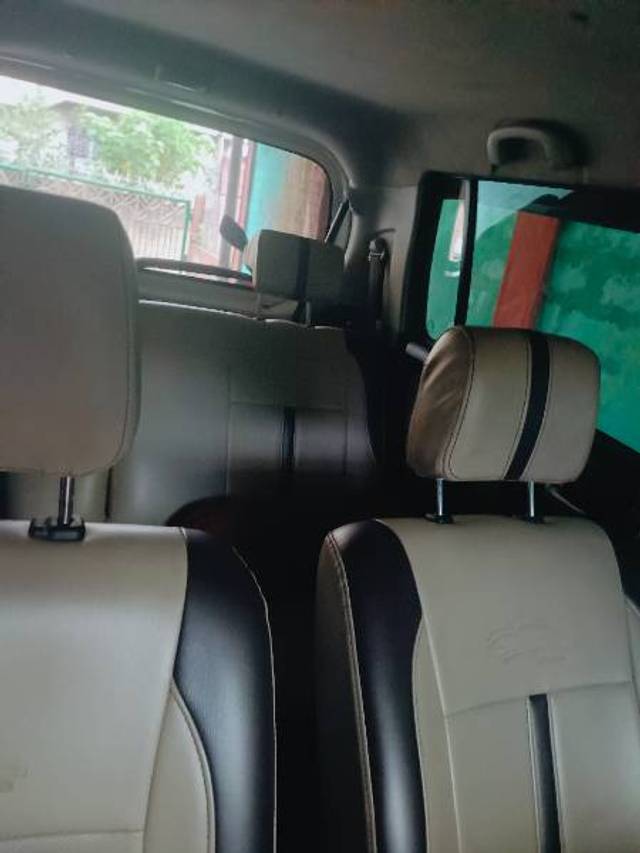 https://images10.gaadi.com/usedgaadi-sellcar/UsedCar/f512773ca/614d98ef-0502-499e-abc7-49c9ce2e94de.jpg?imwidth=6402