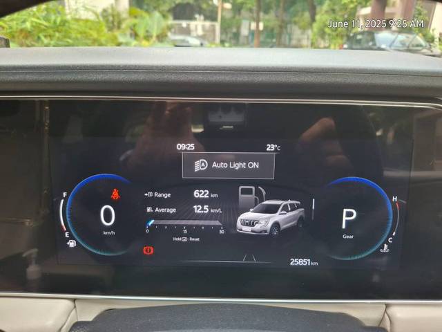 https://images10.gaadi.com/usedgaadi-sellcar/UsedCar/f5136c7ea/9176a7d5-6ce9-4c85-a2b4-33b4efa419c4.jpg?imwidth=6402