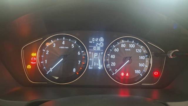 https://images10.gaadi.com/usedgaadi-sellcar/UsedCar/f5139a49a/6f532e9f-c20e-4631-bbc5-892ab6ac93ba.jpg?imwidth=6401