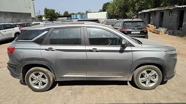 https://images10.gaadi.com/usedgaadi-sellcar/UsedCar/f5139e27a/491f476c-b2ac-481e-a6bc-7db2d6987ad1.jpg?imwidth=6400