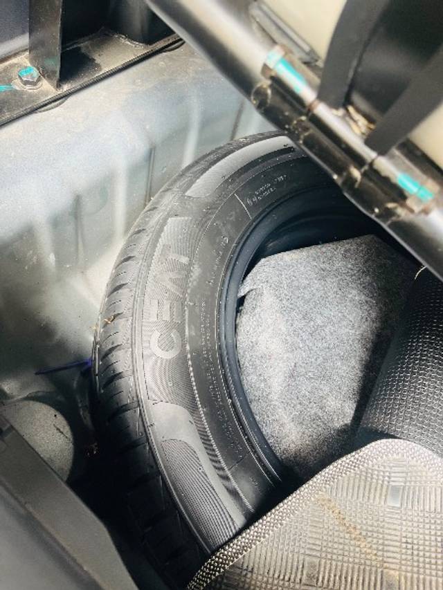 https://images10.gaadi.com/usedgaadi-sellcar/UsedCar/f513f59aa/af46f396-013d-4bb1-971a-9ec7378053c1.jpeg?imwidth=6401