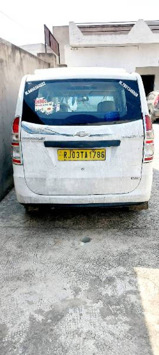 https://images10.gaadi.com/usedgaadi-sellcar/UsedCar/f51423dea/64cd7246-4d39-4f57-8aa0-6f34c526ace8.heic?imwidth=6401