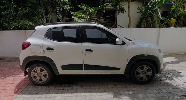 https://images10.gaadi.com/usedgaadi-sellcar/UsedCar/f5145829a/ffdd7c06-3a6d-4ba9-8764-cbd851d17e0c.jpeg?imwidth=6401