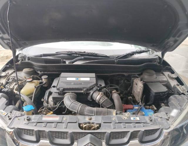 https://images10.gaadi.com/usedgaadi-sellcar/UsedCar/f5154edea/70b5ba2e-fdaf-44d2-b957-39f9ae9c0989.jpeg?imwidth=6402