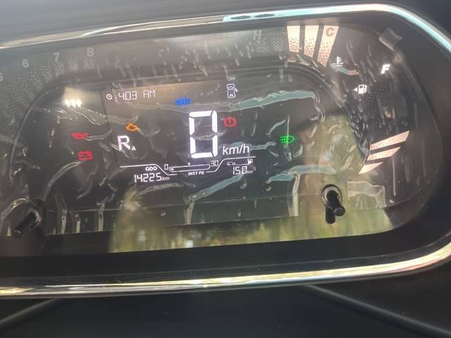 https://images10.gaadi.com/usedgaadi-sellcar/UsedCar/f515e595a/10b71b7d-b446-4412-b9da-f562a7e64ab4.jpeg?imwidth=6401