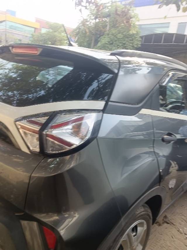 https://images10.gaadi.com/usedgaadi-sellcar/UsedCar/f515e595a/233736ae-cd5d-46f6-84fd-95333050b4f1.jpeg?imwidth=6400