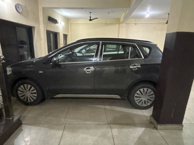 https://images10.gaadi.com/usedgaadi-sellcar/UsedCar/f51601c1a/d6c80f7e-9d58-4197-938f-7100c53dd459.jpg?imwidth=6401