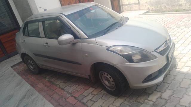 https://images10.gaadi.com/usedgaadi-sellcar/UsedCar/f516d0c5a/2a3f3e5b-bbf5-4732-b8a3-df2c80fa8162.jpeg?imwidth=6400