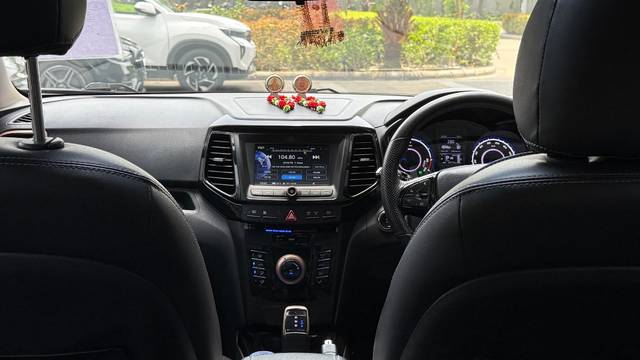 https://images10.gaadi.com/usedgaadi-sellcar/UsedCar/f51766e7a/8739ec6f-bbb9-4d7f-b8ba-ec3a706fe0b9.jpeg?imwidth=6400